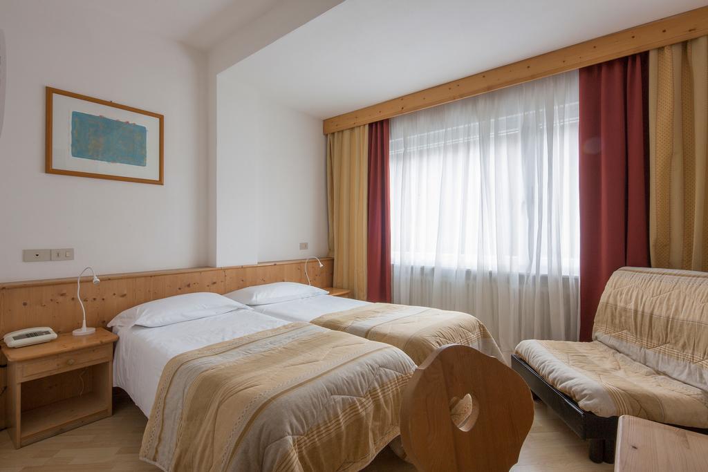 Garni Bellavista Hotel Arabba Bagian luar foto