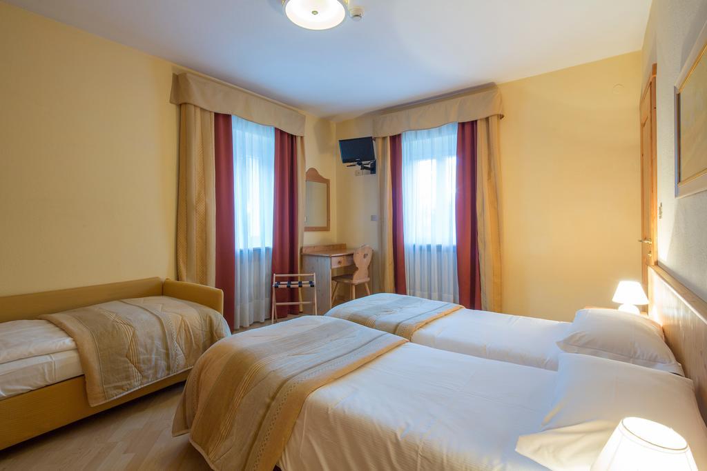 Garni Bellavista Hotel Arabba Bagian luar foto